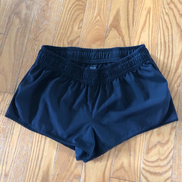 black sport shorts - Picture 2 of 3